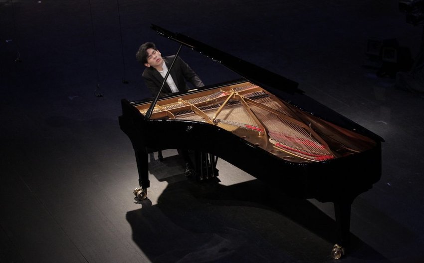 Daniel Hsu performing in the Semifinal round recital at the 2017 Cliburn.